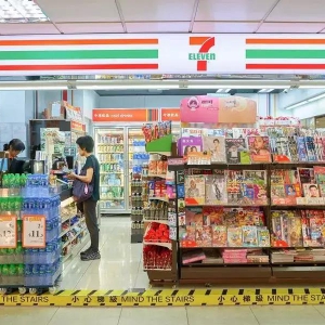 ������7-11����������׵�5�µ�����Lɳ