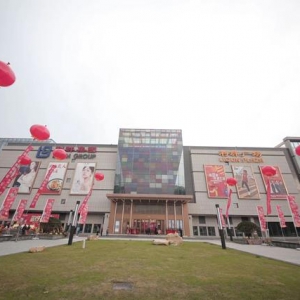 ��Ⱥ�z�ݏV����������ʢ��Ļ