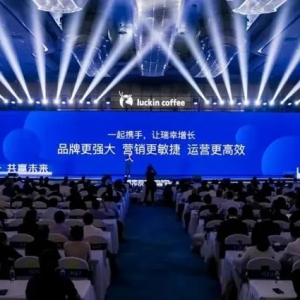 ���ҵ���������~�ڌ��s����30������ָ15000���T��