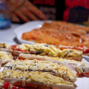 7�������һֻ����з�����R�Ƴ��ҳ��桰����з��ʳ��ˡ�