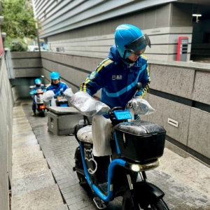 ���R����ӆ������q������ӆ؛���������\��������