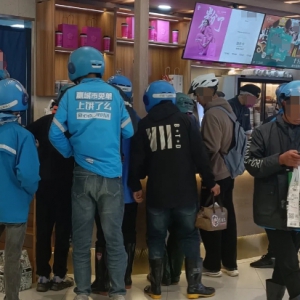 �I��ôCEO�ؑ�(y��ng)��������ُ�����Q���ٵĽK�w��ֻ���Ǽٵġ�