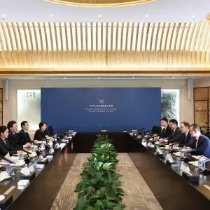 ȸ��CEO�^�m(x��)�L�A�г�