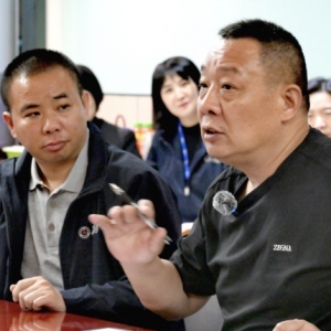 �ږ|��(l��i)ָ��(d��o)�F�ݺ�����������һ�(xi��ng)�{(di��o)�ĆT��н�Y���{(di��o)