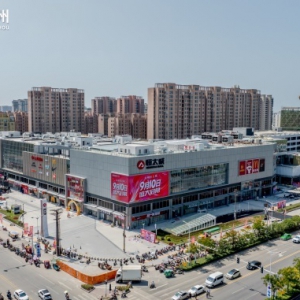 ���ݺ�̫�ǌ���9��10�Ն�Ļ����������e13.5�fƽ