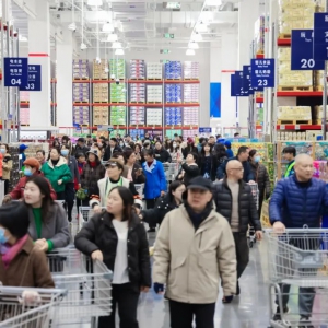 18000+�O���dɽķʢ���_(k��i)�I(y��)���F(xi��n)��(ch��ng)��ɽ�˺������(du��)��2��(g��)С�r(sh��)